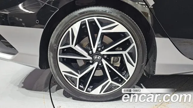 Hyundai IONIQ 6 2023 thumb 5