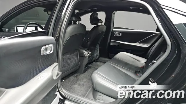 Hyundai IONIQ 6 2023 thumb 12