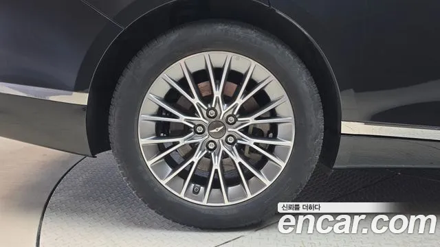 Genesis G80 2022 thumb 5