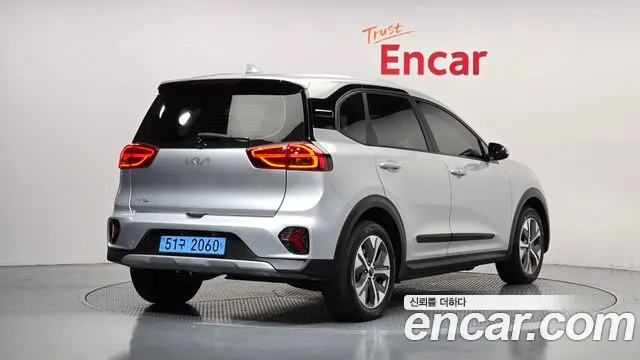 Kia Niro 2022 thumb 2