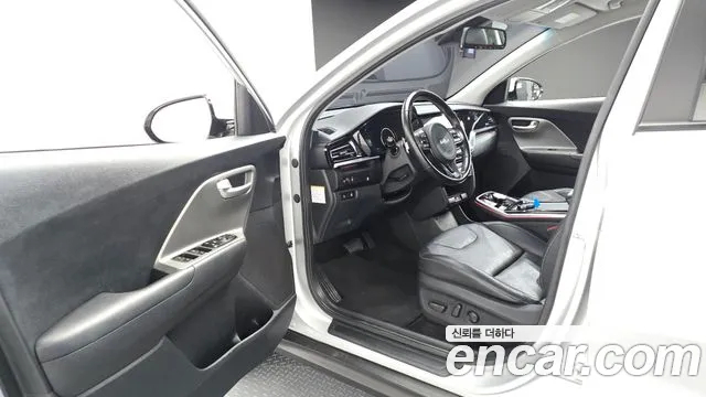 Kia Niro 2022 thumb 10