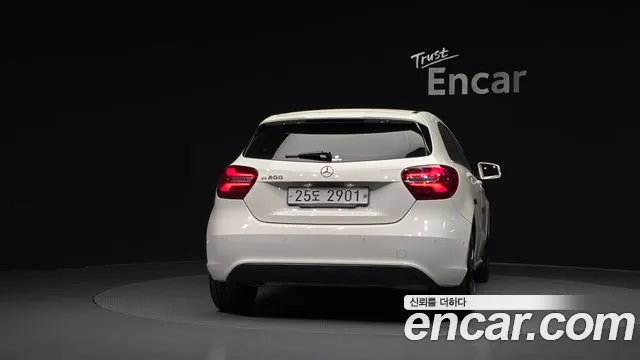 Mercedes-Benz A-Класс 2018 thumb 4