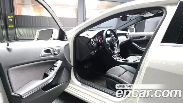 Mercedes-Benz A-Класс 2018 thumb 10