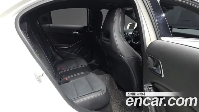 Mercedes-Benz A-Класс 2018 thumb 12