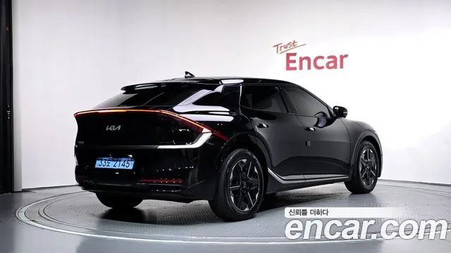 Kia EV6 2025 thumb 2