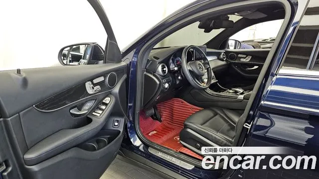 Mercedes-Benz GLC 2019 thumb 10
