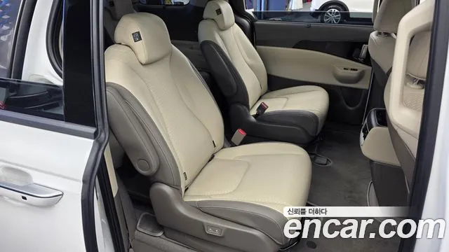 Kia Carnival 2024 thumb 12