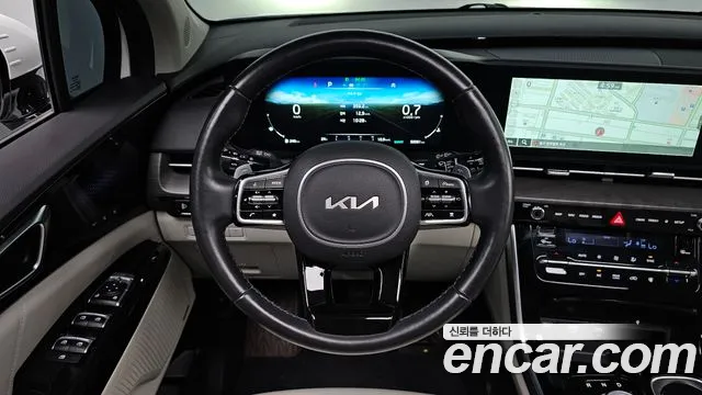 Kia Carnival 2023 thumb 11