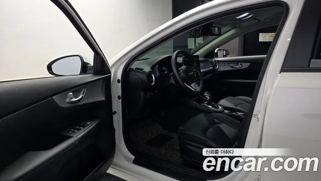 Kia K3 2022 thumb 10