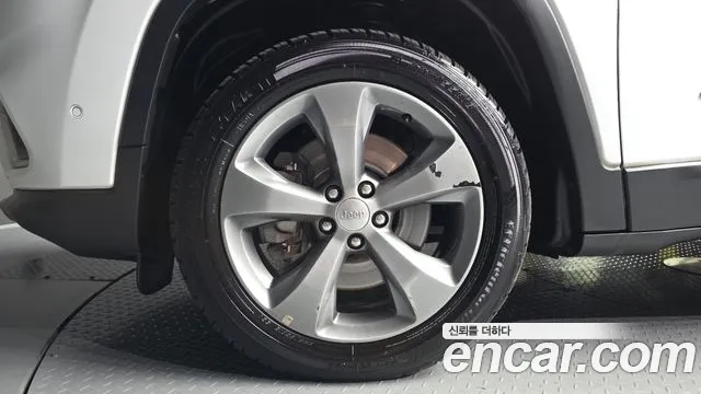 Jeep Cherokee 2020 thumb 4