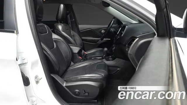 Jeep Cherokee 2020 thumb 10