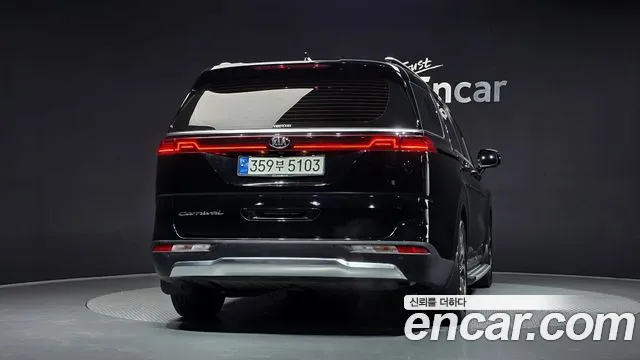 Kia Carnival 2020 thumb 4