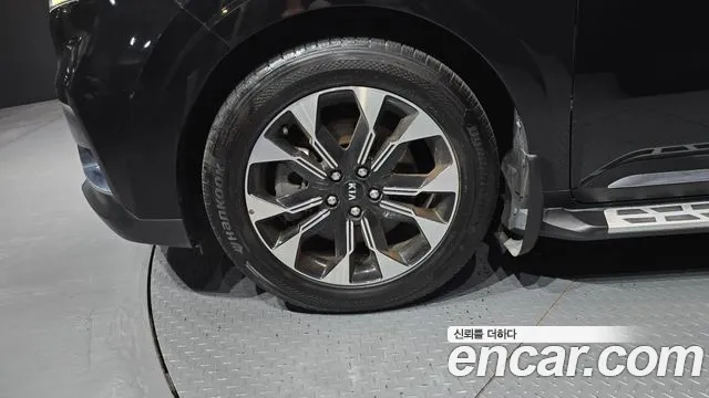 Kia Carnival 2020 thumb 5