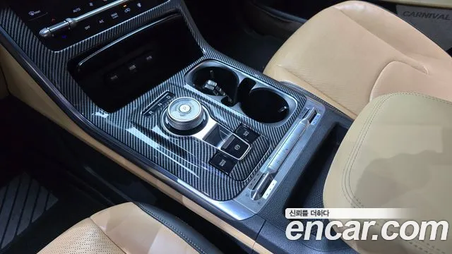 Kia Carnival 2020 thumb 9
