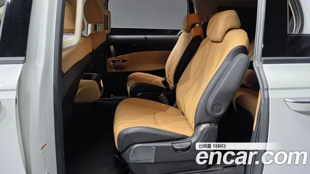 Kia Carnival 2022 thumb 12