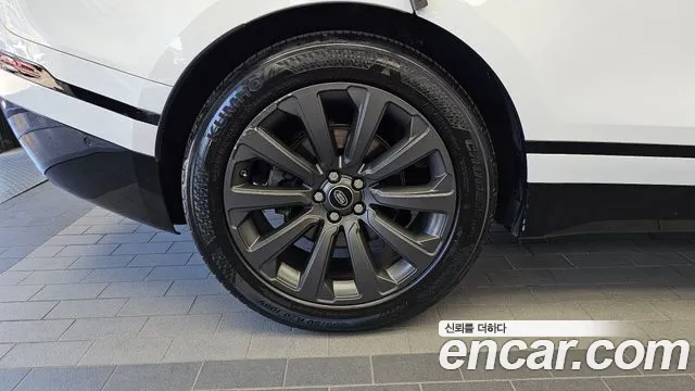 Land Rover Range Rover Velar 2019 thumb 5