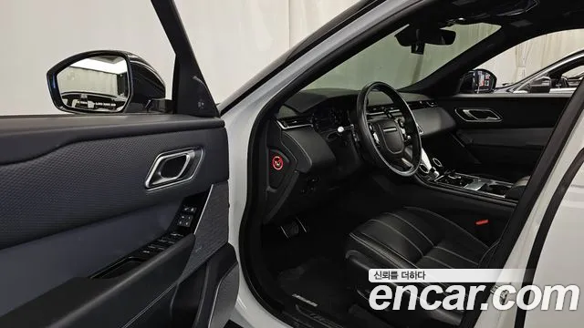 Land Rover Range Rover Velar 2019 thumb 10