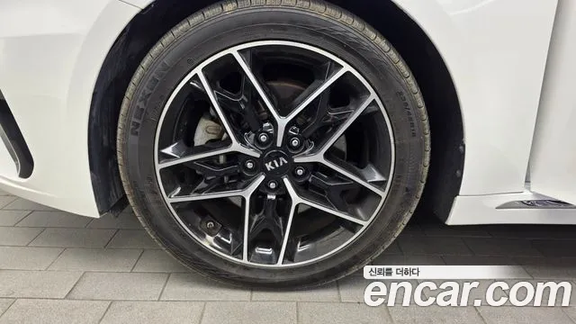 Kia K5 2018 thumb 5