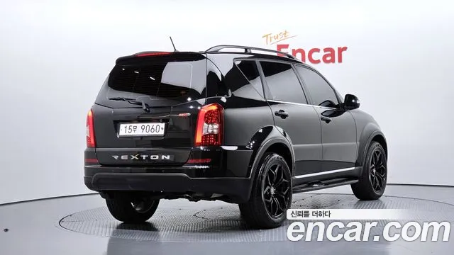 KG_Mobility_Ssangyong Rexton 2016 thumb 2