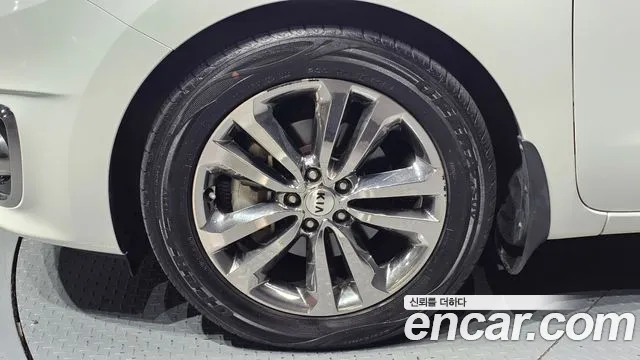 Kia Carnival 2016 thumb 5
