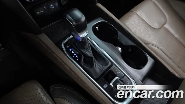Hyundai Santa Fe 2018 thumb 9