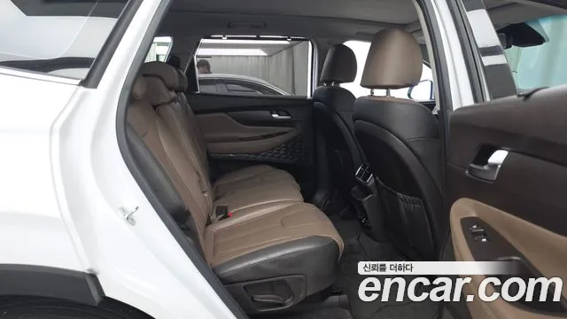 Hyundai Santa Fe 2018 thumb 12