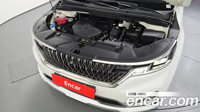 Kia Carnival 2021 thumb 5