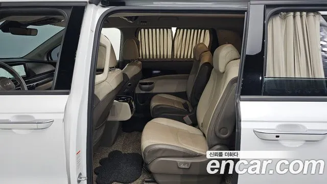 Kia Carnival 2021 thumb 12
