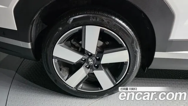 Hyundai Santa Fe 2023 thumb 4