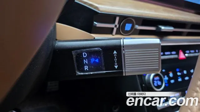 Hyundai Santa Fe 2023 thumb 8