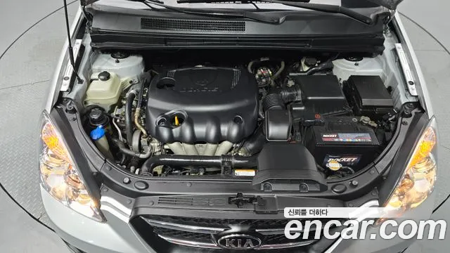 Kia Carens 2009 thumb 6