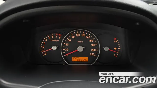 Kia Carens 2009 thumb 8