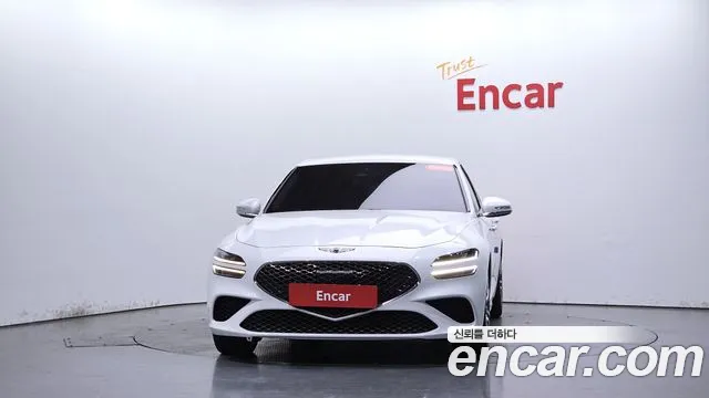 Genesis G70 2022 thumb 2