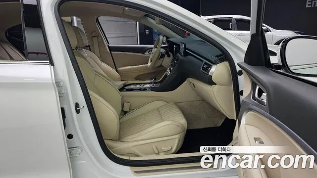 Genesis G70 2022 thumb 10
