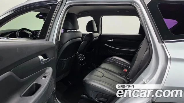 Hyundai Santa Fe 2018 thumb 11