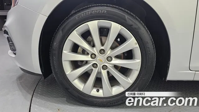 ChevroletGMDaewoo Cruze 2016 thumb 5