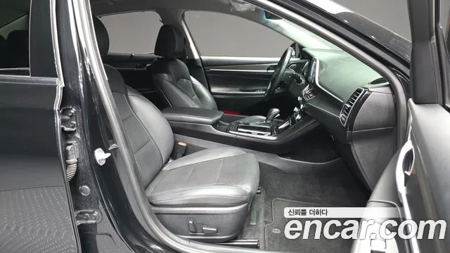 Hyundai Grandeur 2017 thumb 10