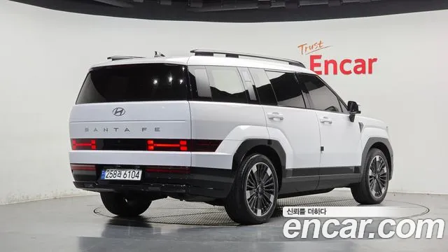 Hyundai Santa Fe 2024 thumb 2