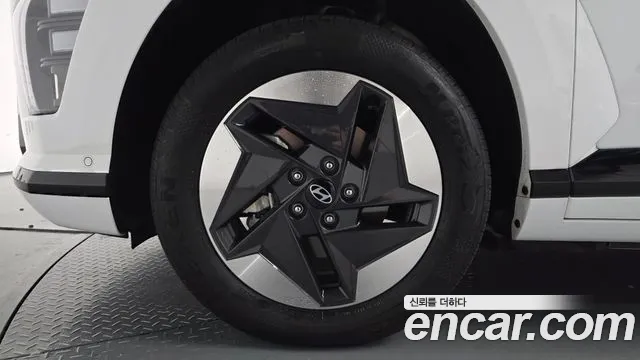 Hyundai Kona 2024 thumb 4