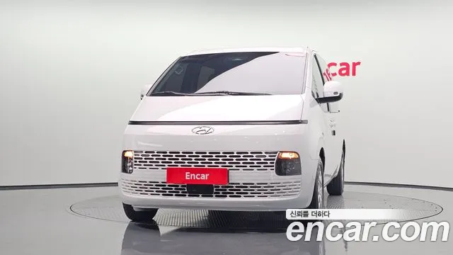 Hyundai Staria 2022 thumb 2