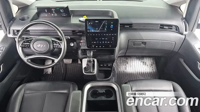 Hyundai Staria 2022 thumb 6