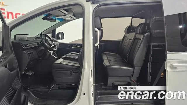 Hyundai Staria 2022 thumb 11