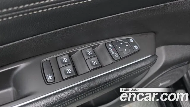 Renault-KoreaSamsung Megane 2019 thumb 11