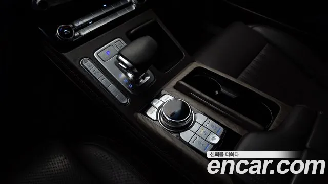 Genesis G90 2019 thumb 8