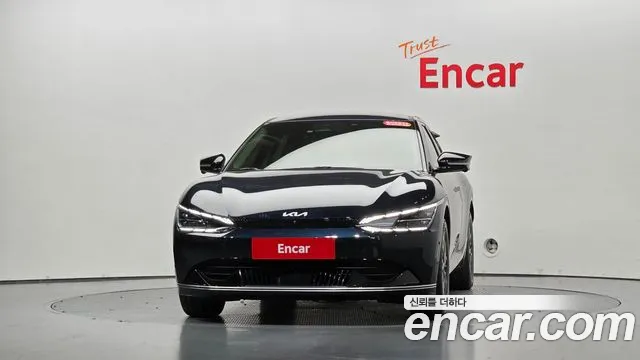 Kia EV6 2021 thumb 2