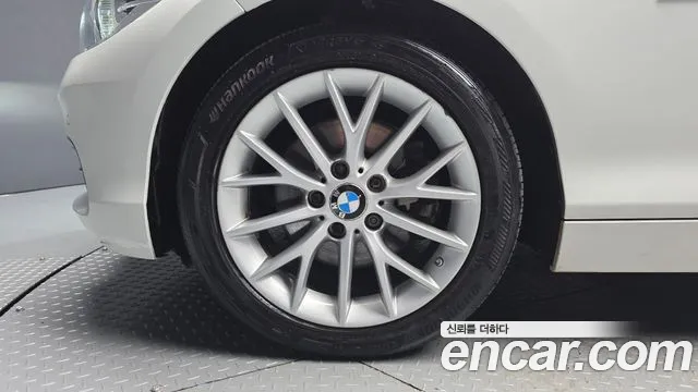 BMW 1-Series 2016 thumb 5