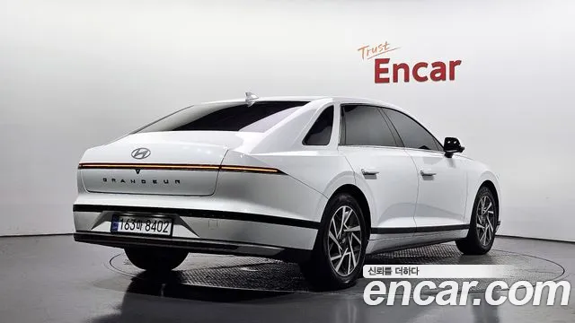 Hyundai Grandeur 2023 thumb 2