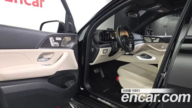 Mercedes-Benz GLS 2023 thumb 10