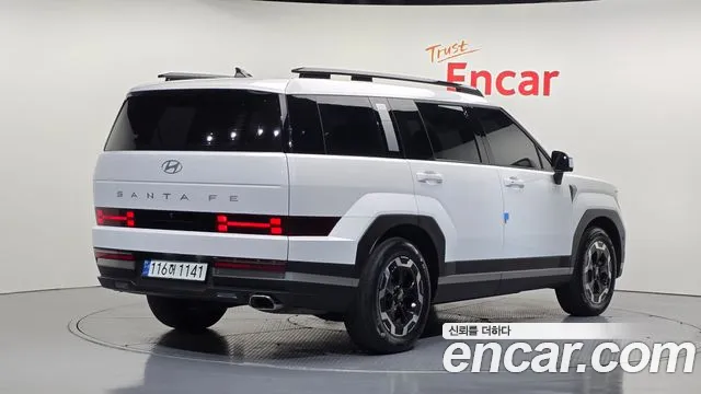 Hyundai Santa Fe 2024 thumb 2