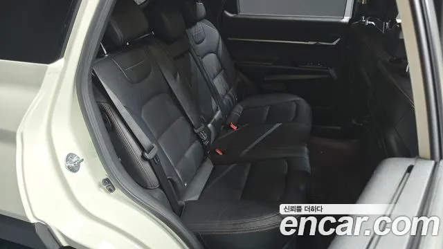 KG_Mobility_Ssangyong Torres 2024 thumb 11